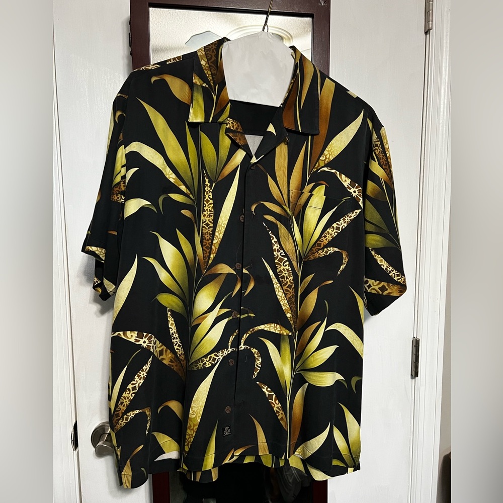 Tommy Bahama camp shirt